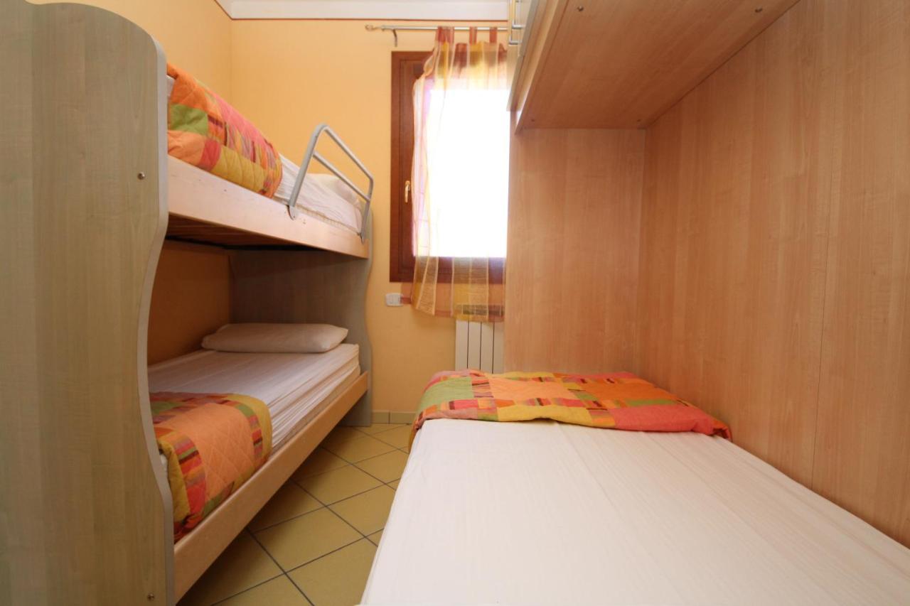 Residence Sole E Mare Appartamenti Rosolina Mare Exterior foto