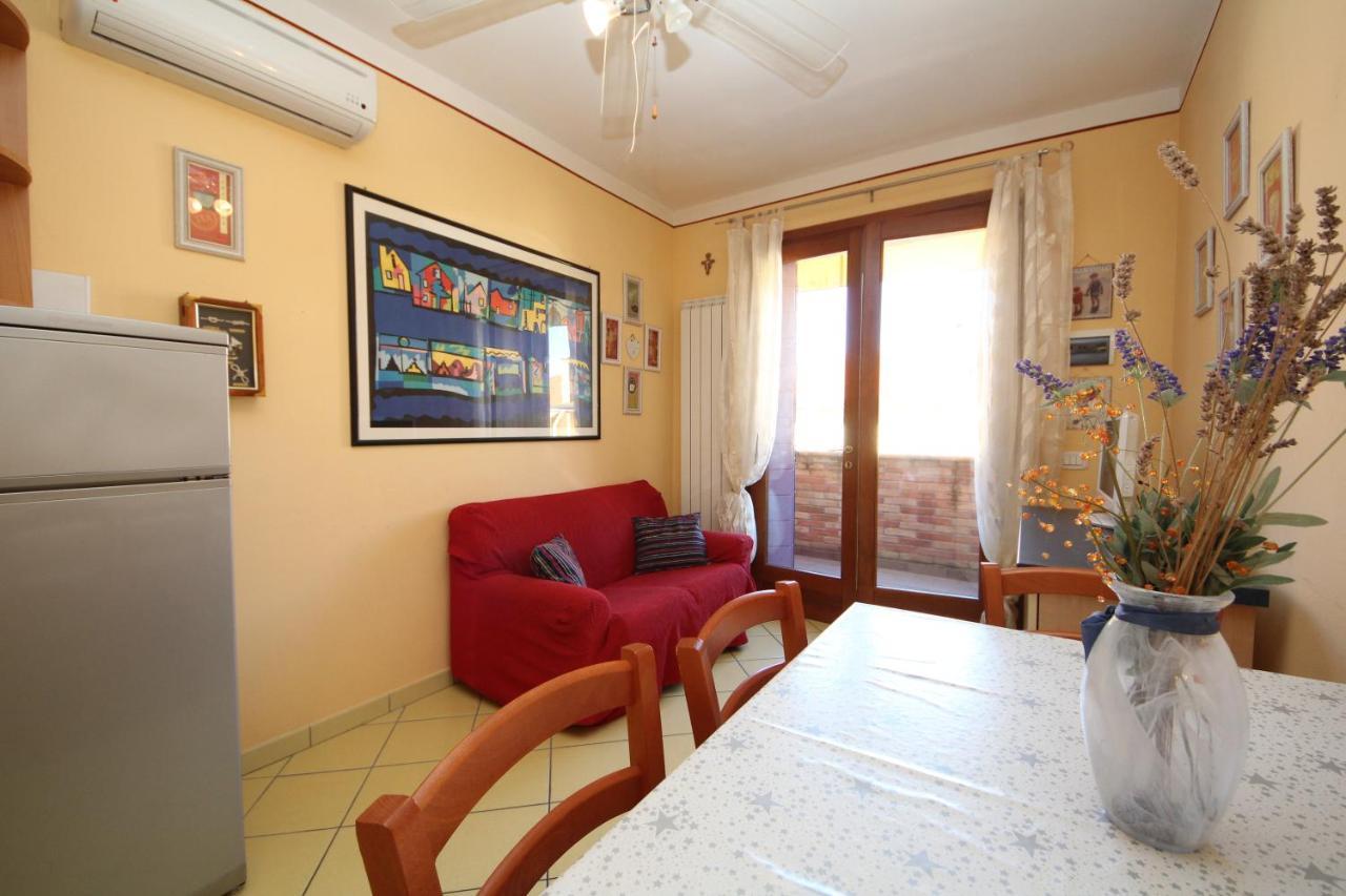 Residence Sole E Mare Appartamenti Rosolina Mare Exterior foto
