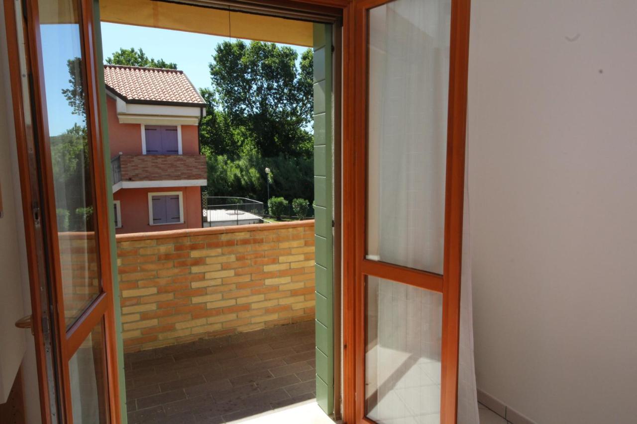 Residence Sole E Mare Appartamenti Rosolina Mare Exterior foto